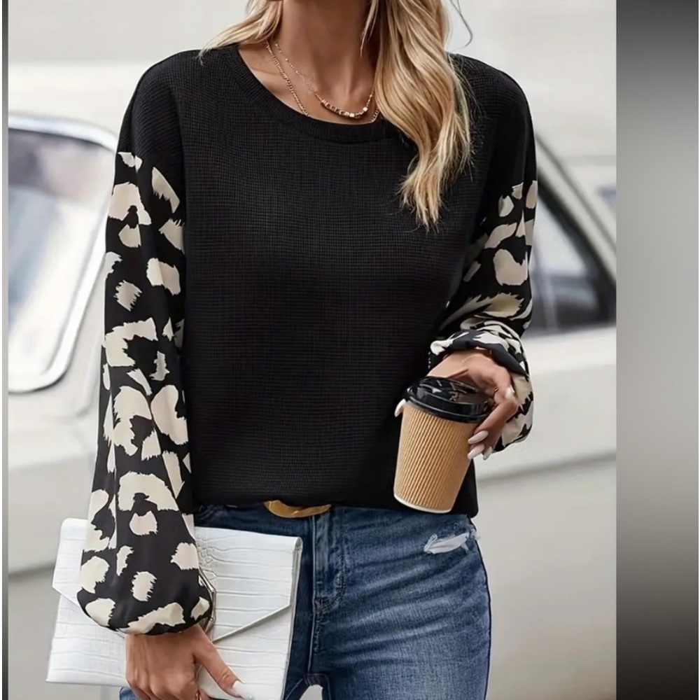 Elegant Black Contrast Sleeve Leopard Print Size X Large NWT